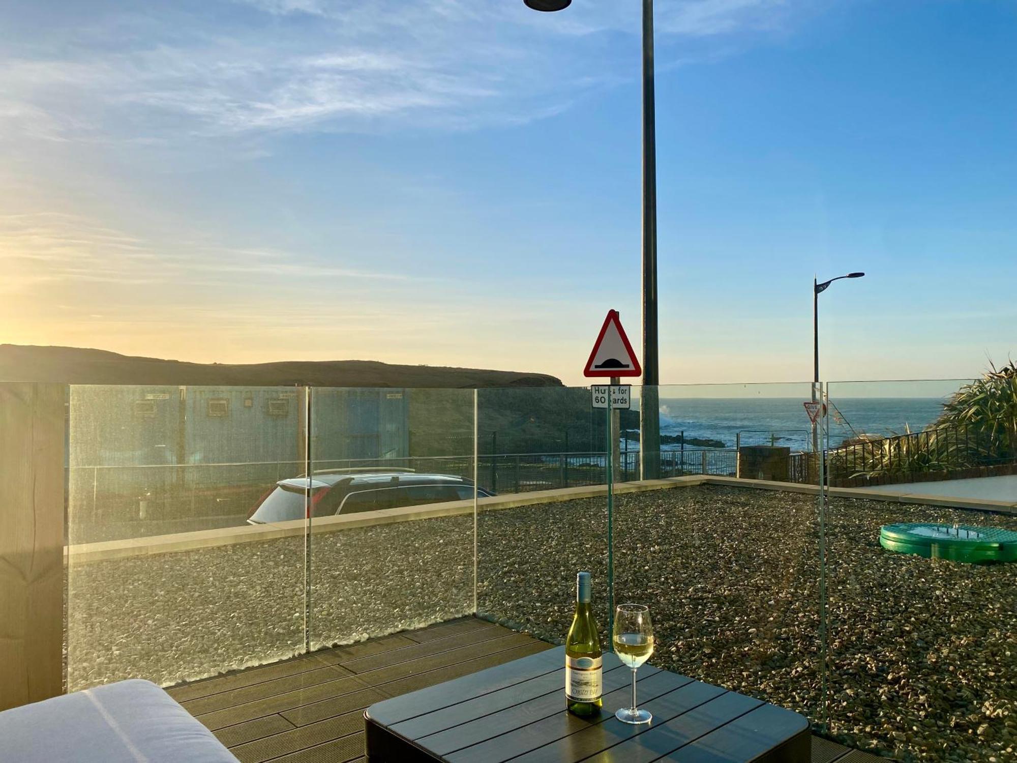 The North Cove, 20M To The Sea, Modern Studio Apartment Портраш Экстерьер фото